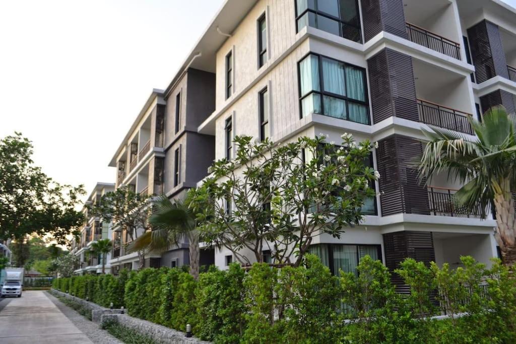 Apartment Renovated In The Title Phase I,