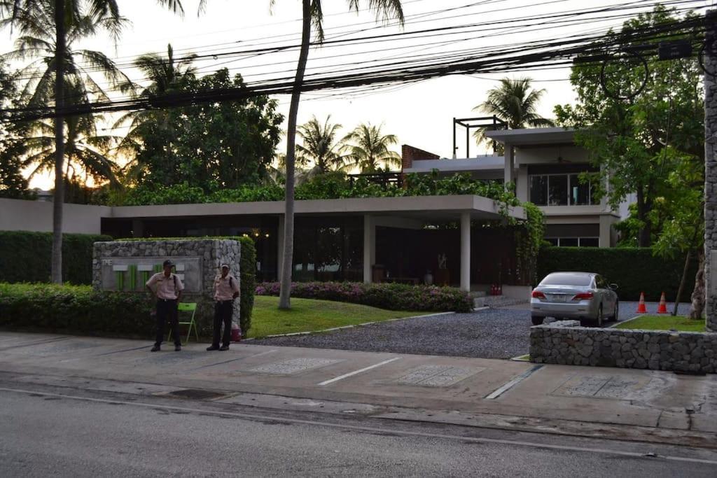 Renovated In The Title Phase I, Apartment *